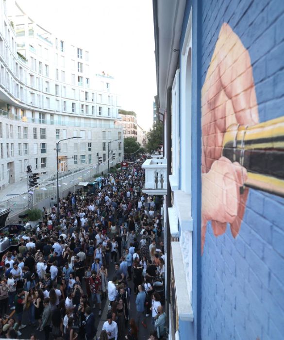 <p>Tutto pronto per gli eventi della Design Week, sparsi per la citt&agrave; di Milano. Ecco quelli davvero da non mancare. Dal 16 al 23 aprile torna la Milano Design Week. Si tratta dell&rsquo;appuntamento pi&ugrave; importante al mondo per design addicted. Da una parte il Salone Internazionale del Mobile, in scena nei padiglioni di Rho Fiera, dall&rsquo;altro gli eventi del Fuorisalone (oltre 500), distribuiti in diverse zone di Milano. Ecco quelli da non perdere.</p>
